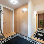 Riversider - With A View Of The Danube And Margaret Island